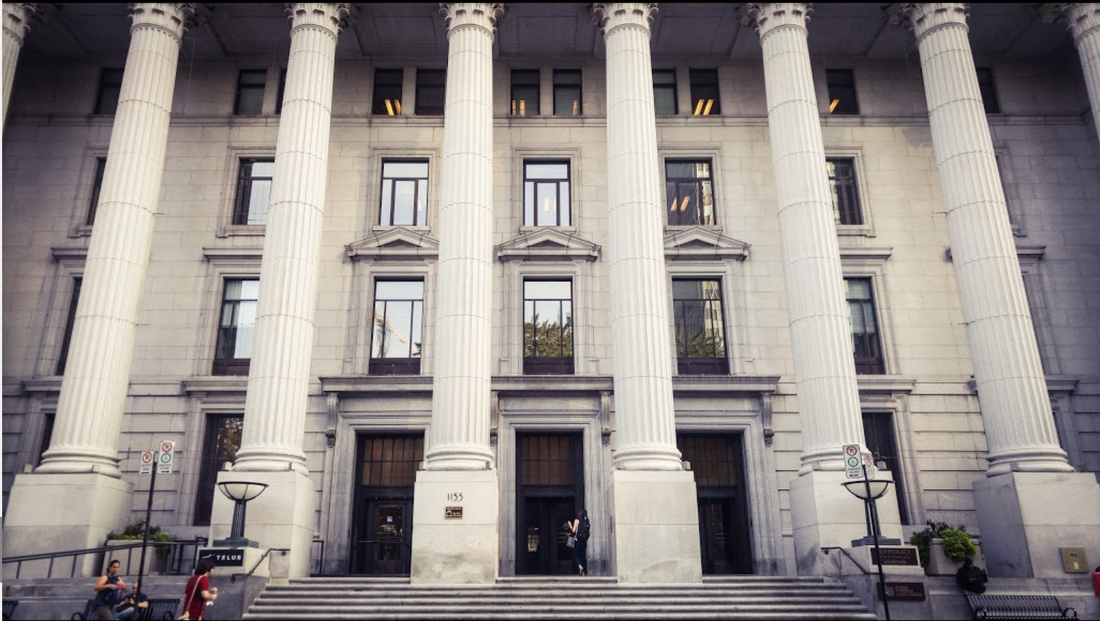 Extérieur de l'édifice Pro Physio Solution au centre-ville de Montréal